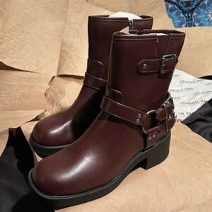 London Rag Caribou Boots--Burgundy, 8.5- NEW